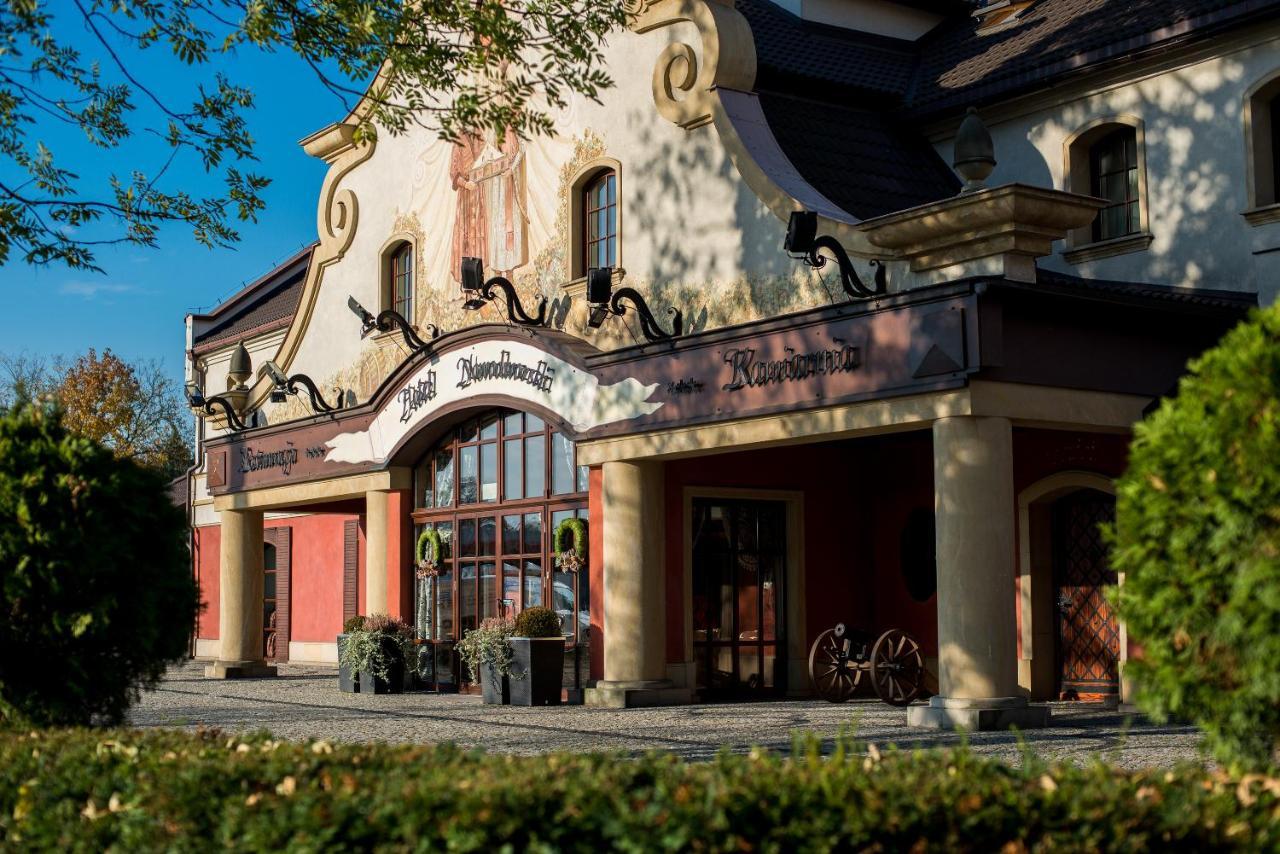 Hotel Nowodworski Legnica Extérieur photo