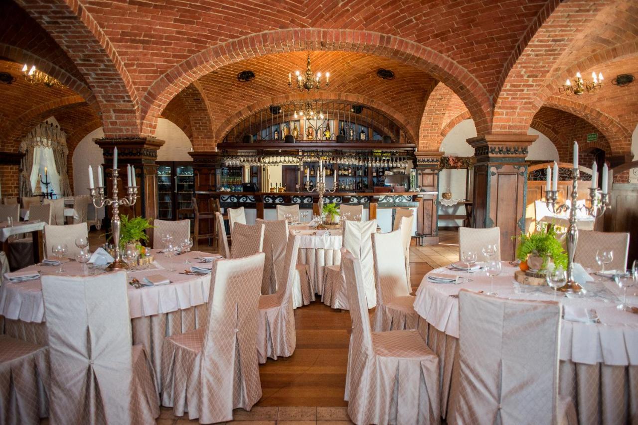 Hotel Nowodworski Legnica Extérieur photo